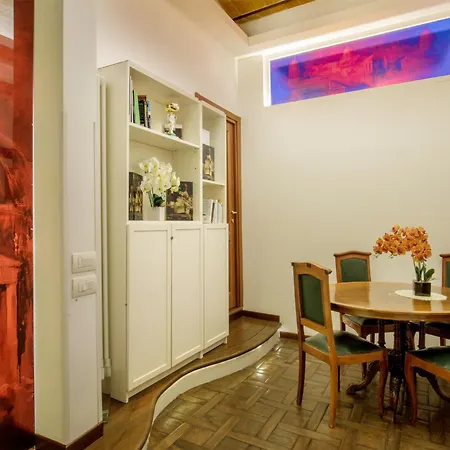 The Right Place 4u Navona Luxury 4* Róma