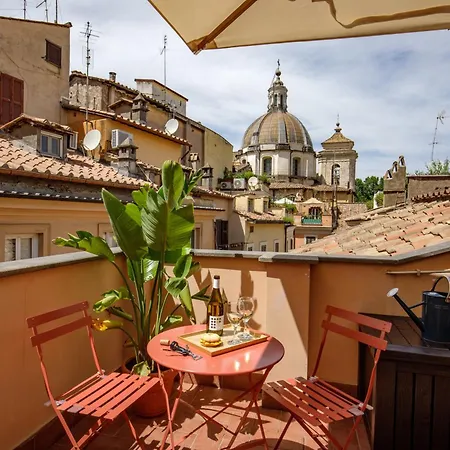 Gasthof The Right Place 4u Navona Luxury 5*