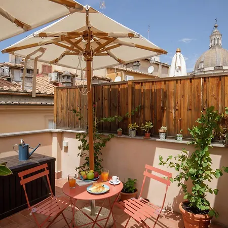 The Right Place 4u Navona Luxury 5* ローマ